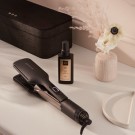 ghd Sleek Talker - style wet to sleek oil thumbnail